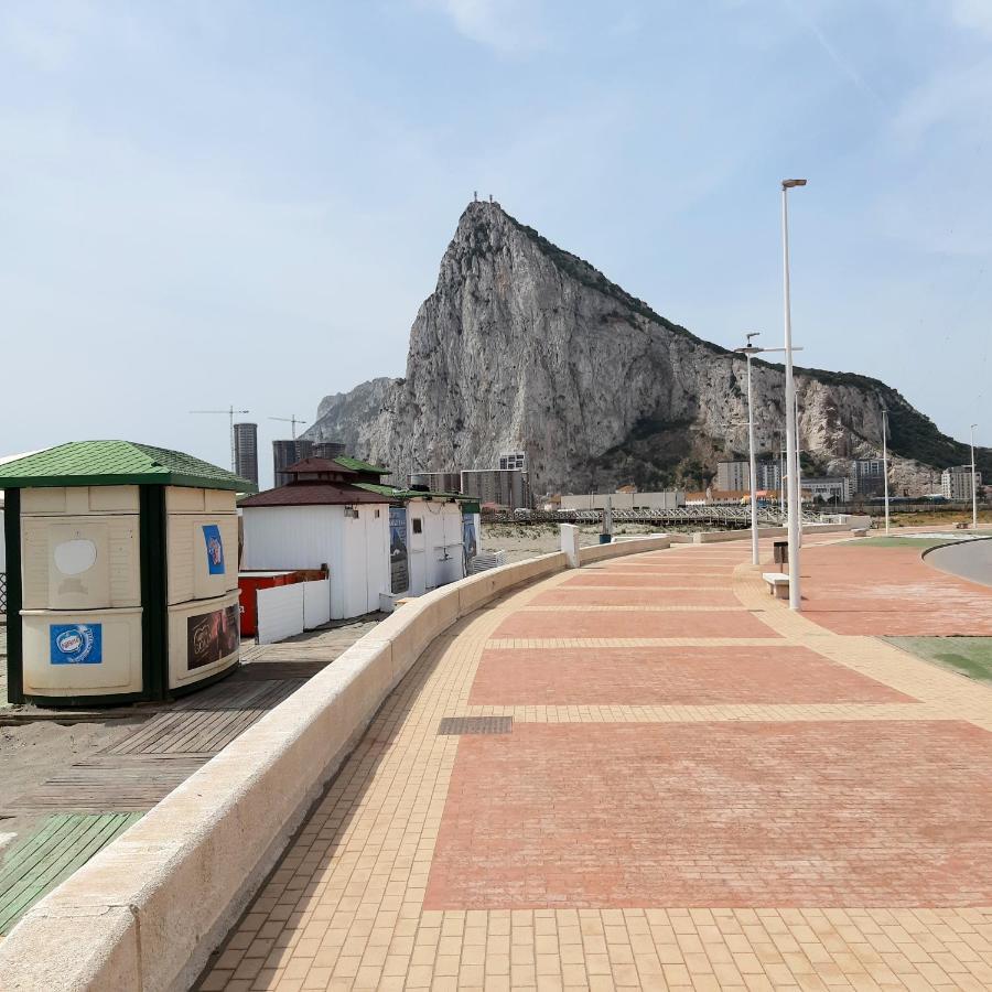 Aldea Beach Castillo de Sabinillas ภายนอก รูปภาพ