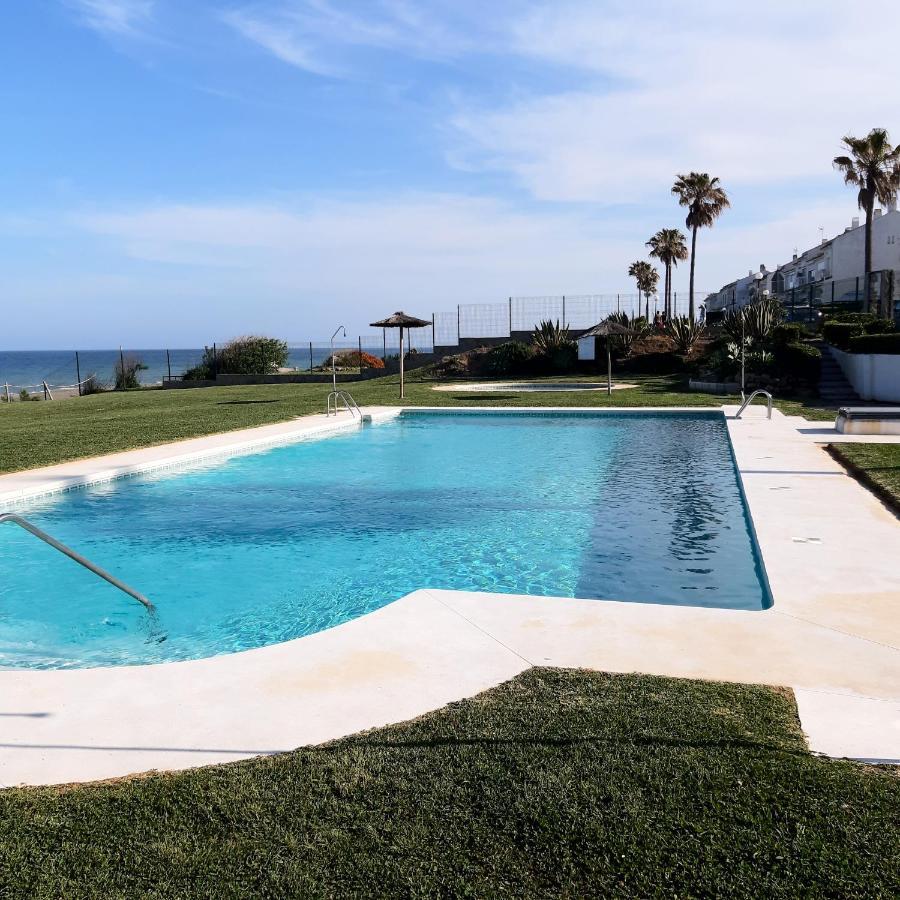 Aldea Beach Castillo de Sabinillas ภายนอก รูปภาพ
